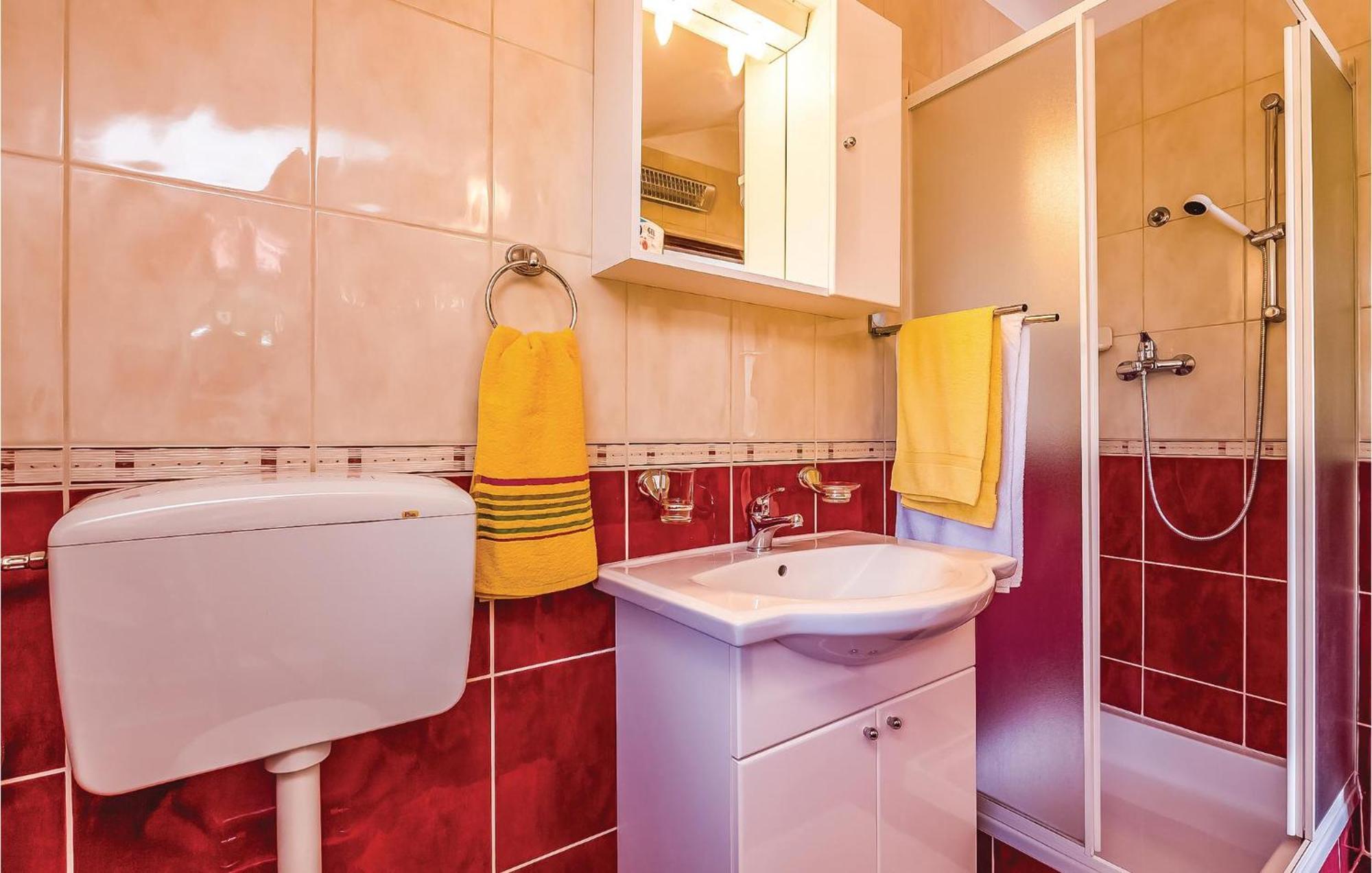 Brzac Lovely Apartment In Krk With Wifi מראה חיצוני תמונה