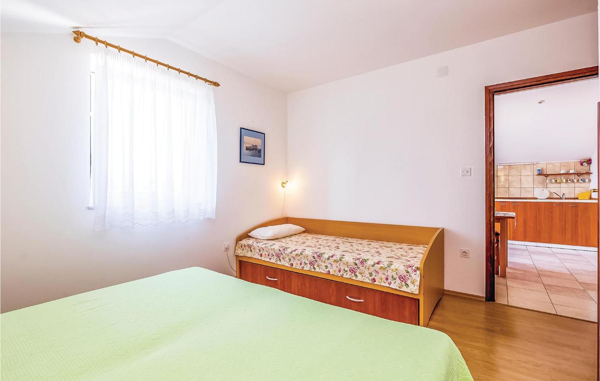 Brzac Lovely Apartment In Krk With Wifi מראה חיצוני תמונה